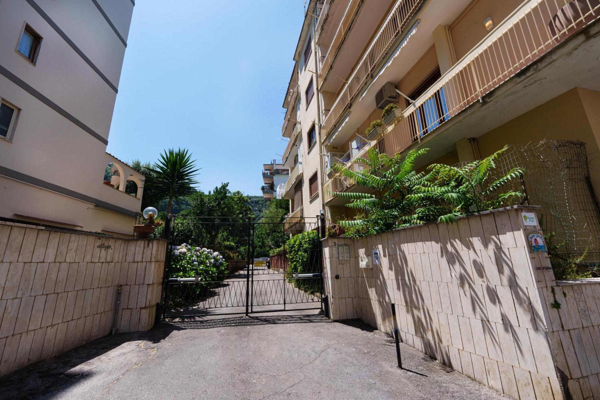 Marina Piccola Apartment Sorrento Ngoại thất bức ảnh